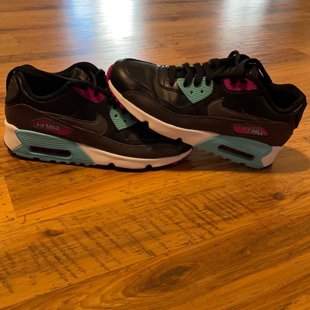 Nike Air Max.  Youth size 6.  Black and Teal with purple accents.